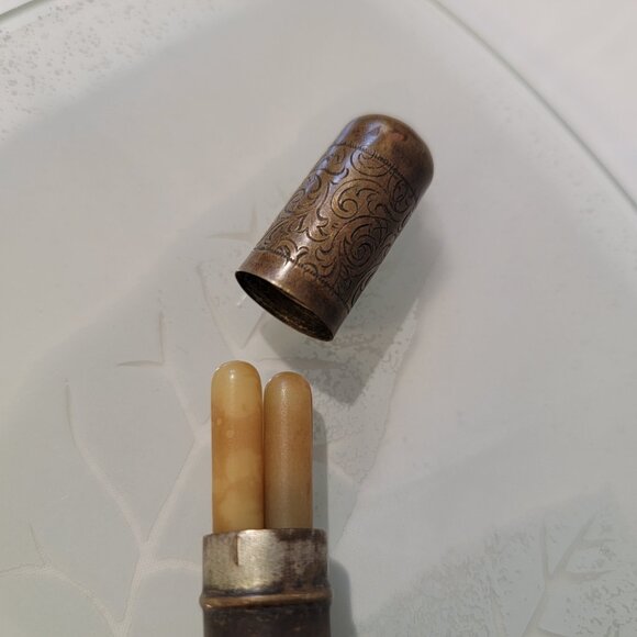 Whimsical Gold Colored Manicure Case and 2 Pieces 1930s - Picture 5 of 5